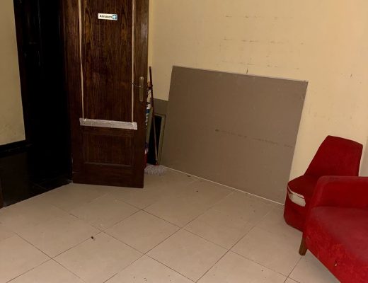 01EA1619-309C-478D-AA63-AF16F1A6498D_1_201_a